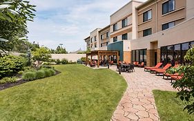 Courtyard By Marriott Lafayette